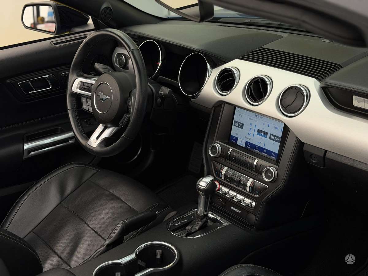 Ford Mustang, 2.3 l., Кабриолет