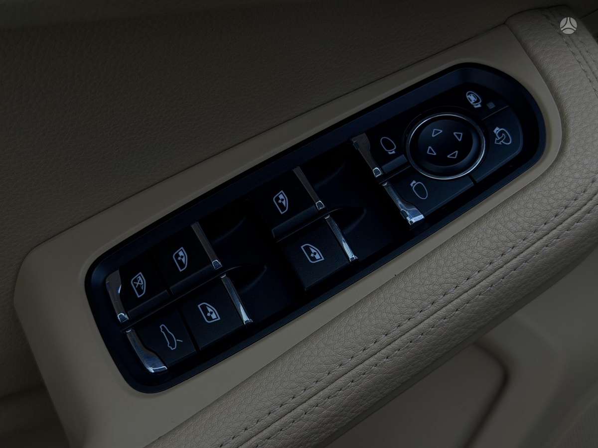 Porsche Macan, 3.0 l., Внедорожник / Кроссовер