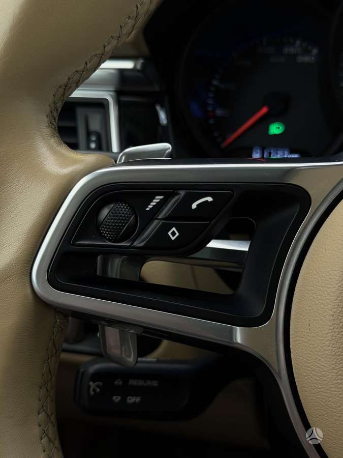 Porsche Macan, 3.0 l., off-road / crossover