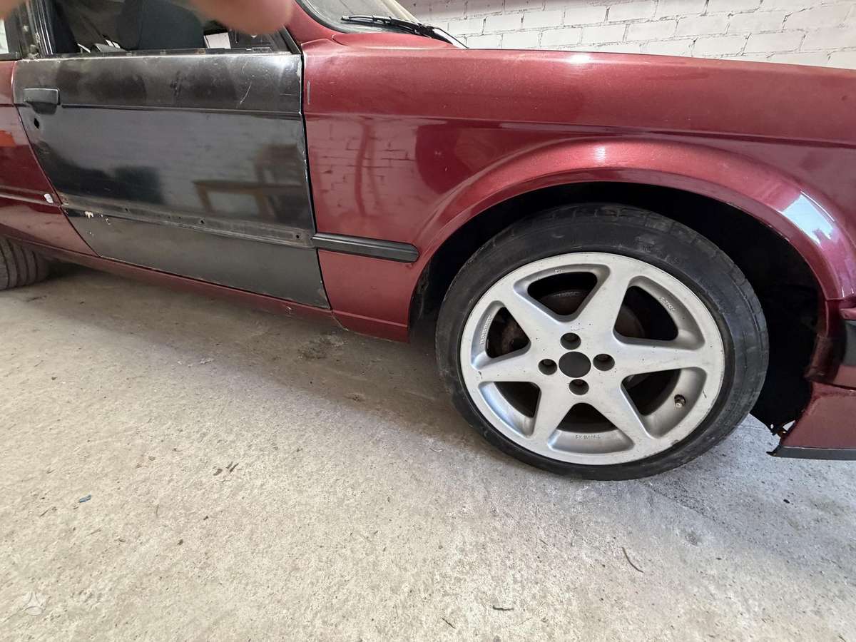 BMW 318, 1.8 l., Универсал