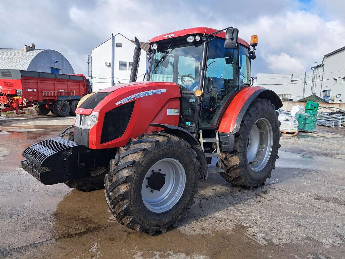 Zetor Forterra 125, tractors