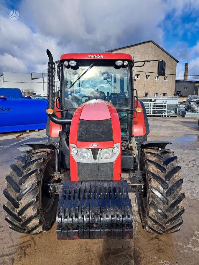 Zetor Forterra 125, tractors