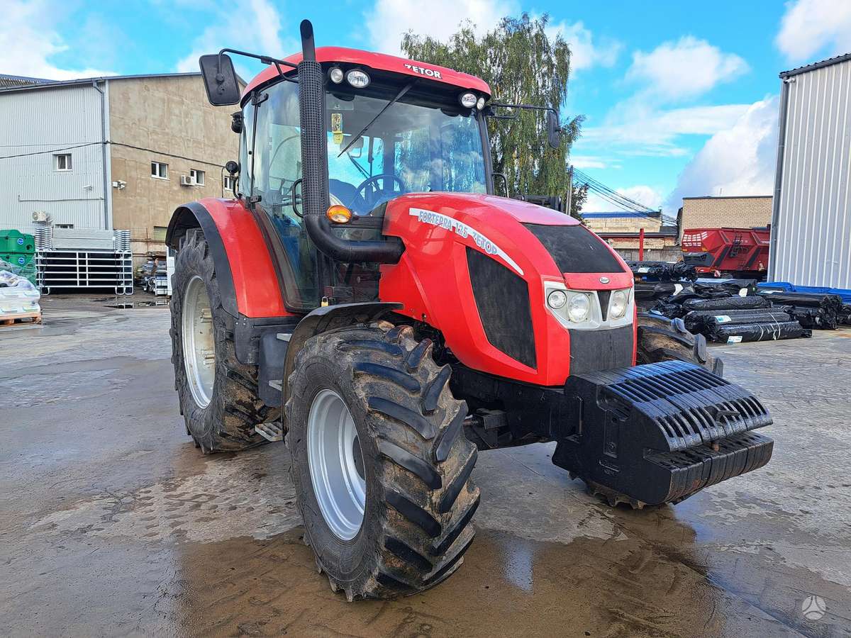 Zetor Forterra 125, tractors
