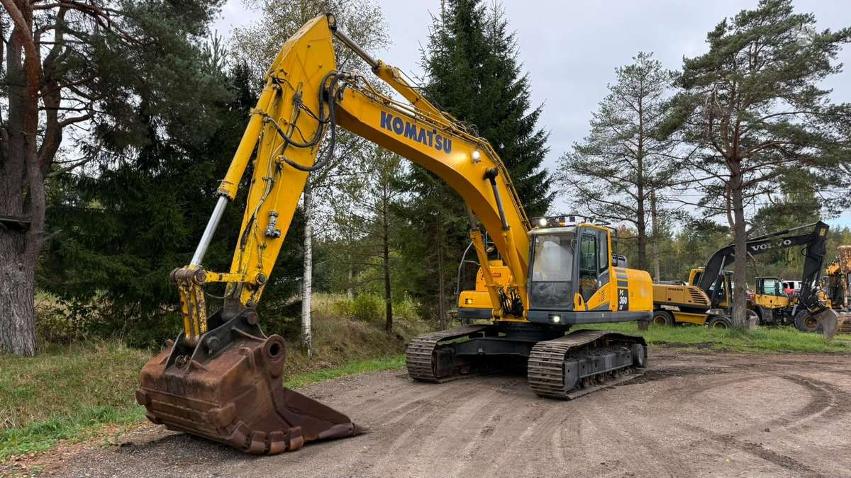 Komatsu PC360LC-10, ekskavatori