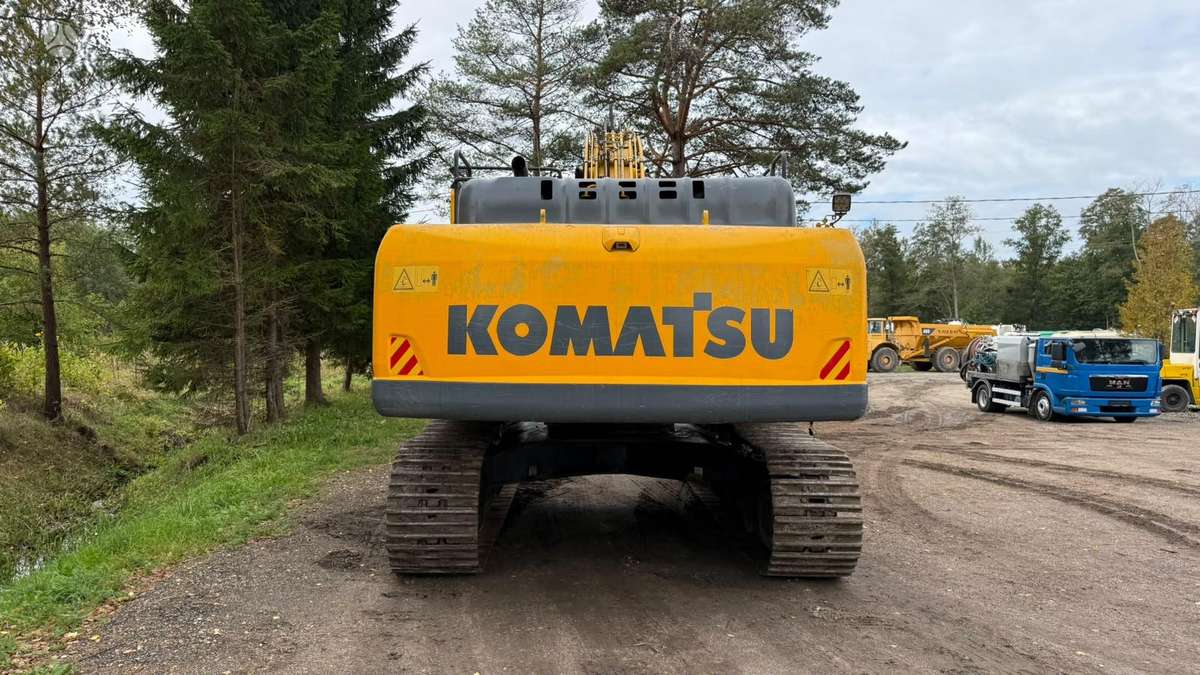Komatsu PC360LC-10, excavator