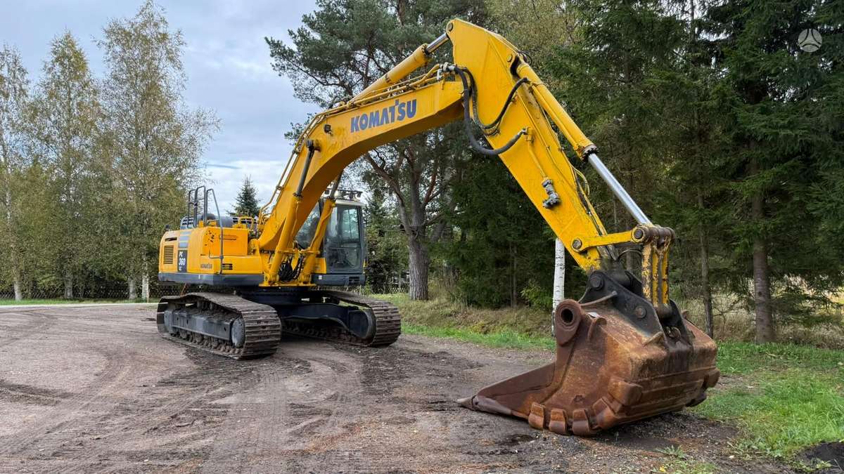 Komatsu PC360LC-10, excavator