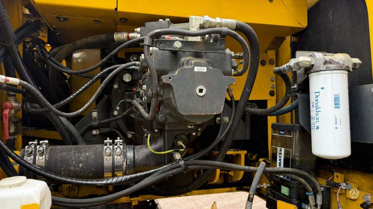 Komatsu PC360LC-10, ekskavatori