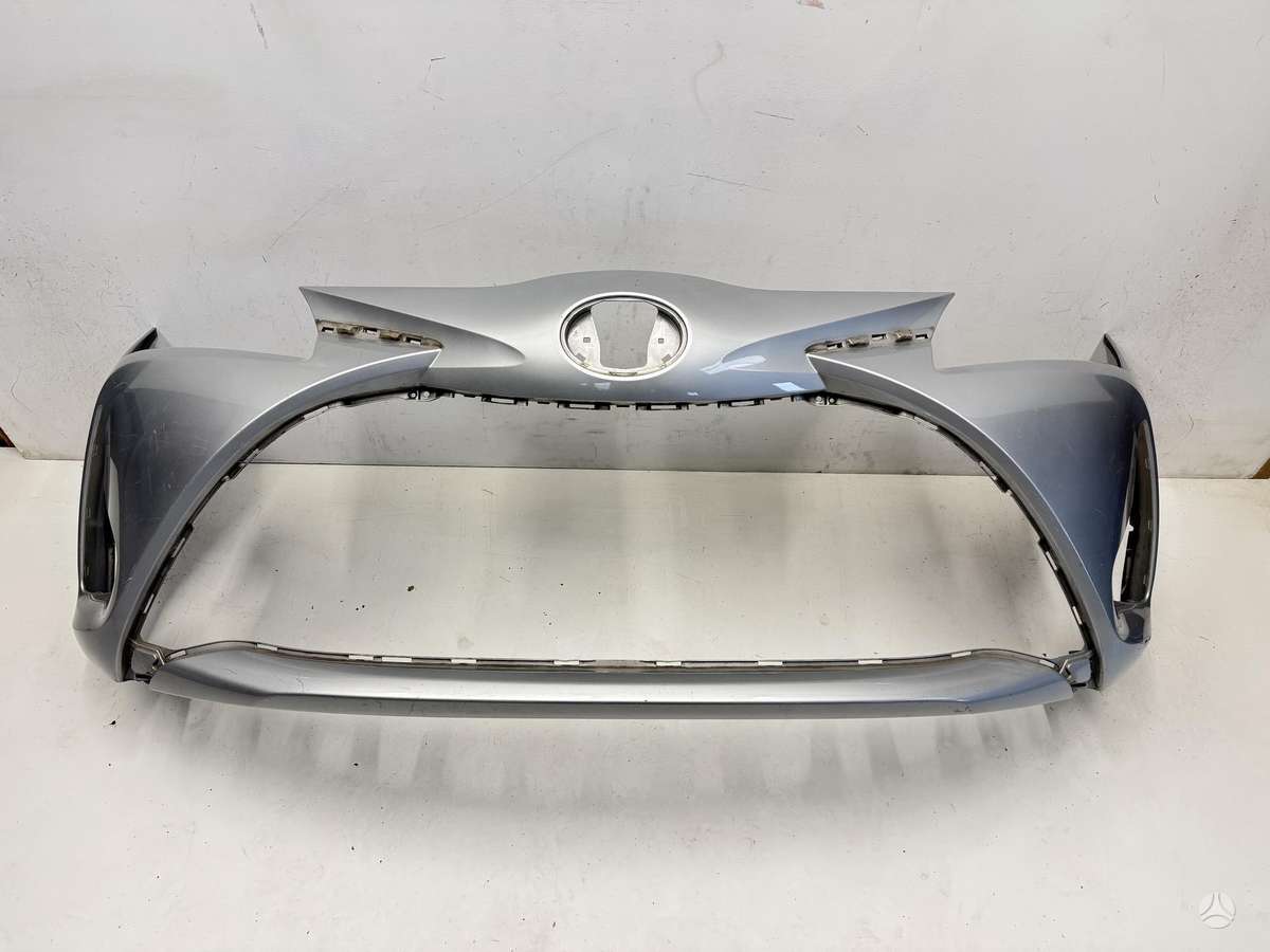 Toyota Yaris kėbulo dalys