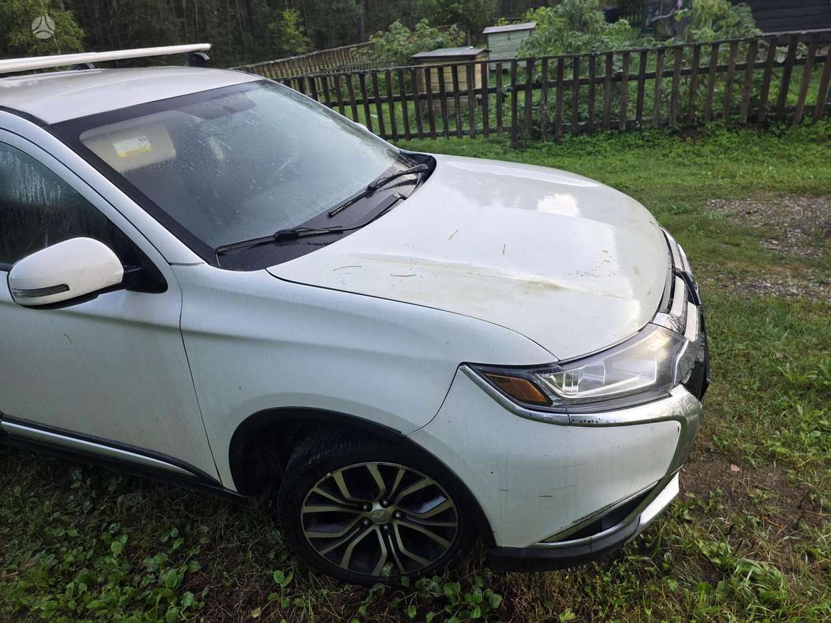 Mitsubishi Outlander, 2.4 l., Универсал