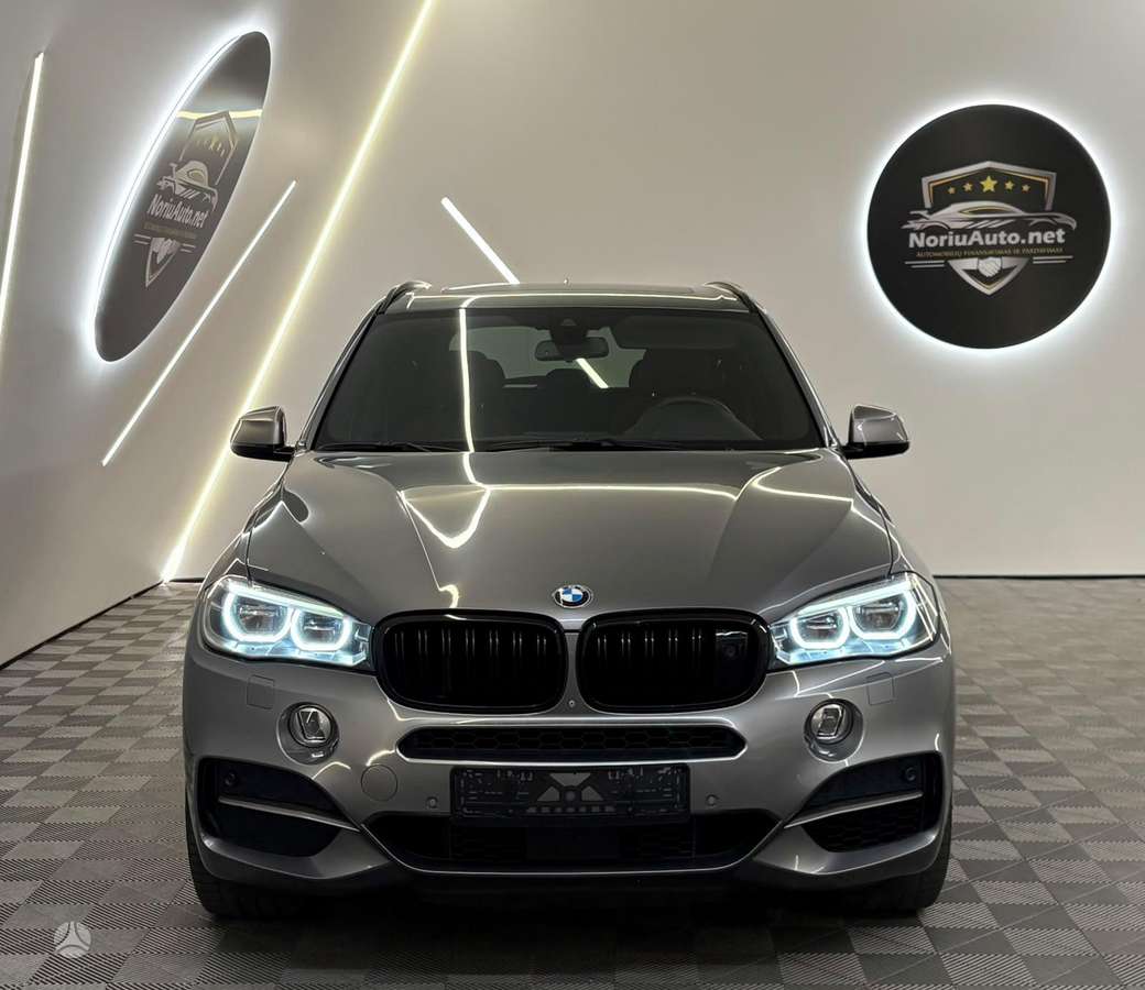BMW X5, 3.0 l., off-road / crossover