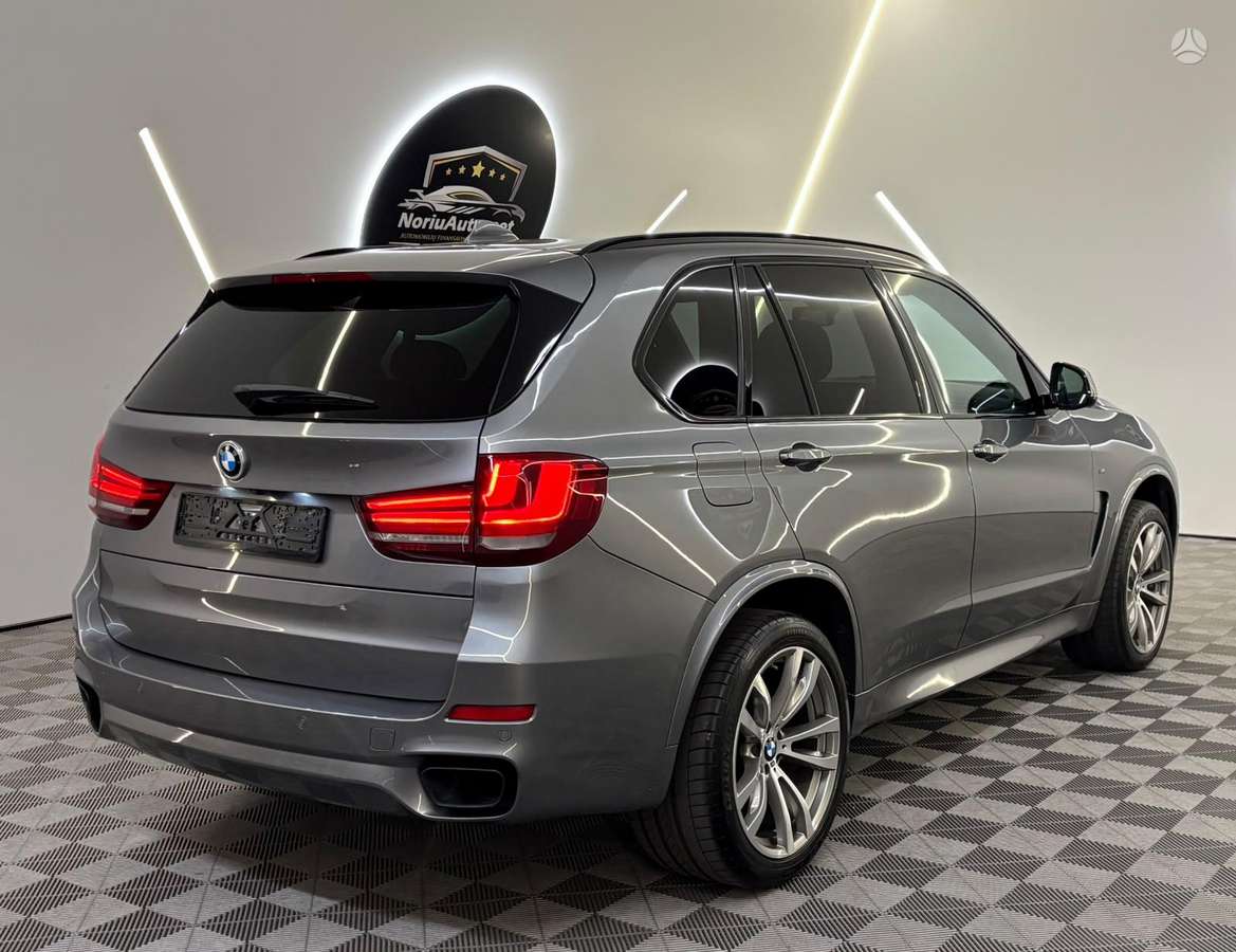 BMW X5, 3.0 l., off-road / crossover