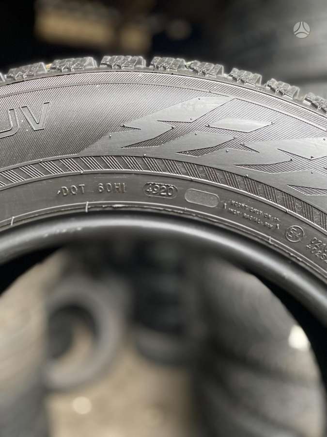 Nokian, žieminės 225/65 R17