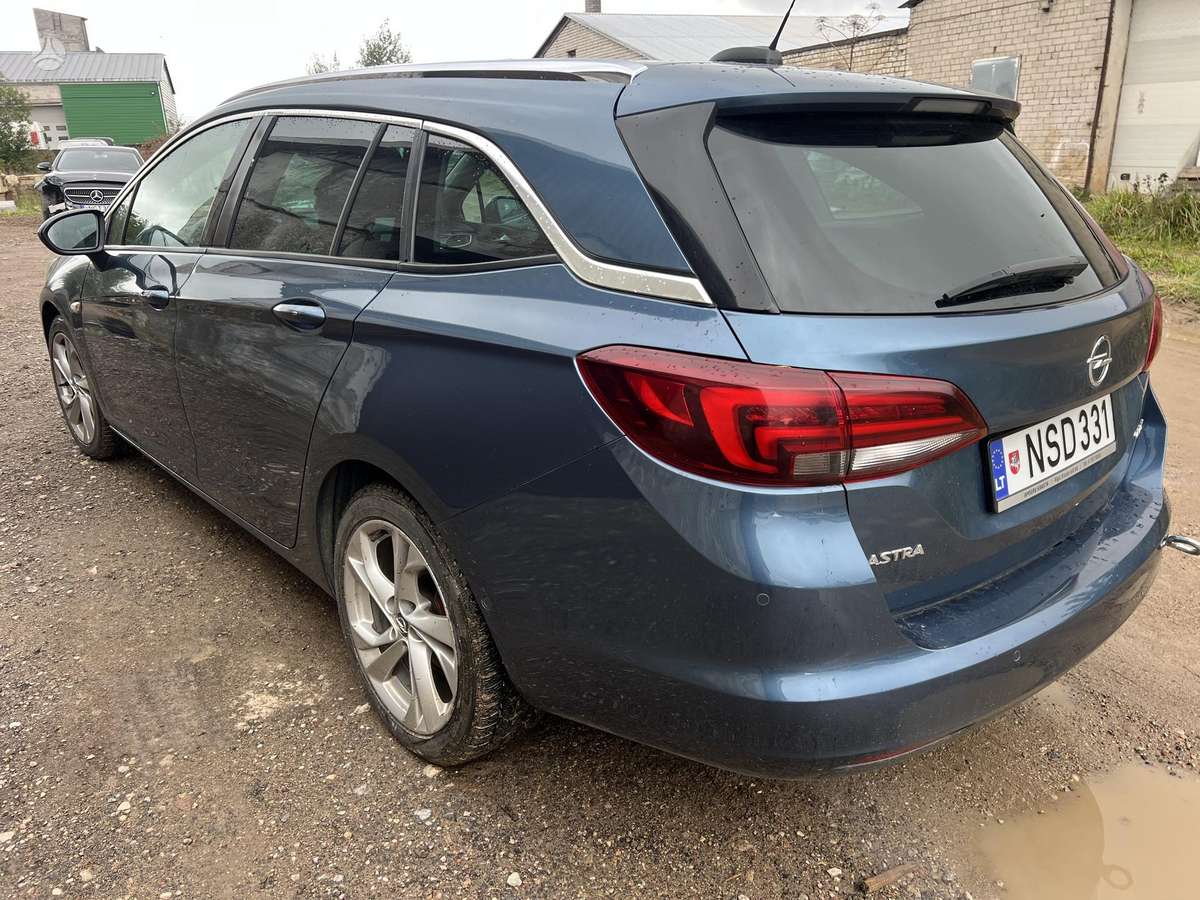 Opel Astra for parts