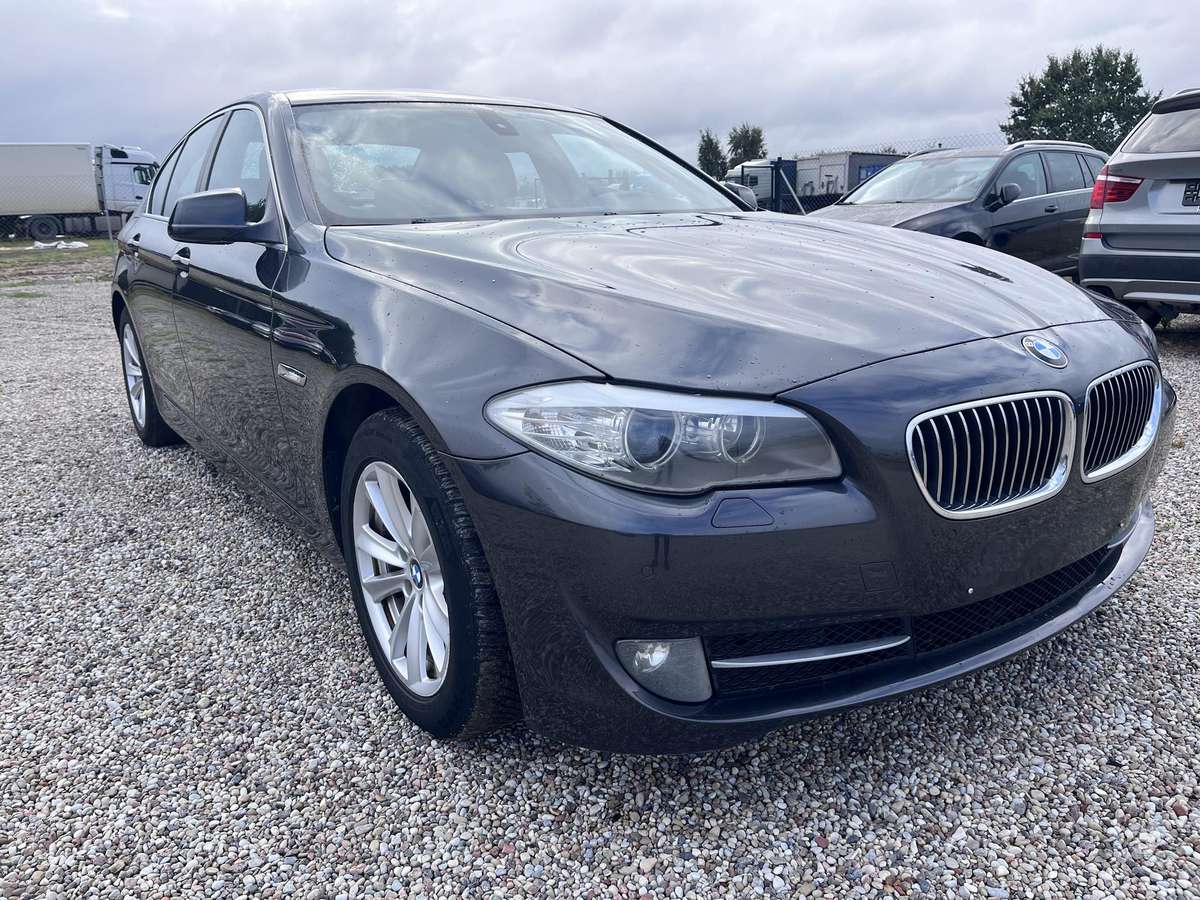 BMW 520, 2.0 l., sedanas