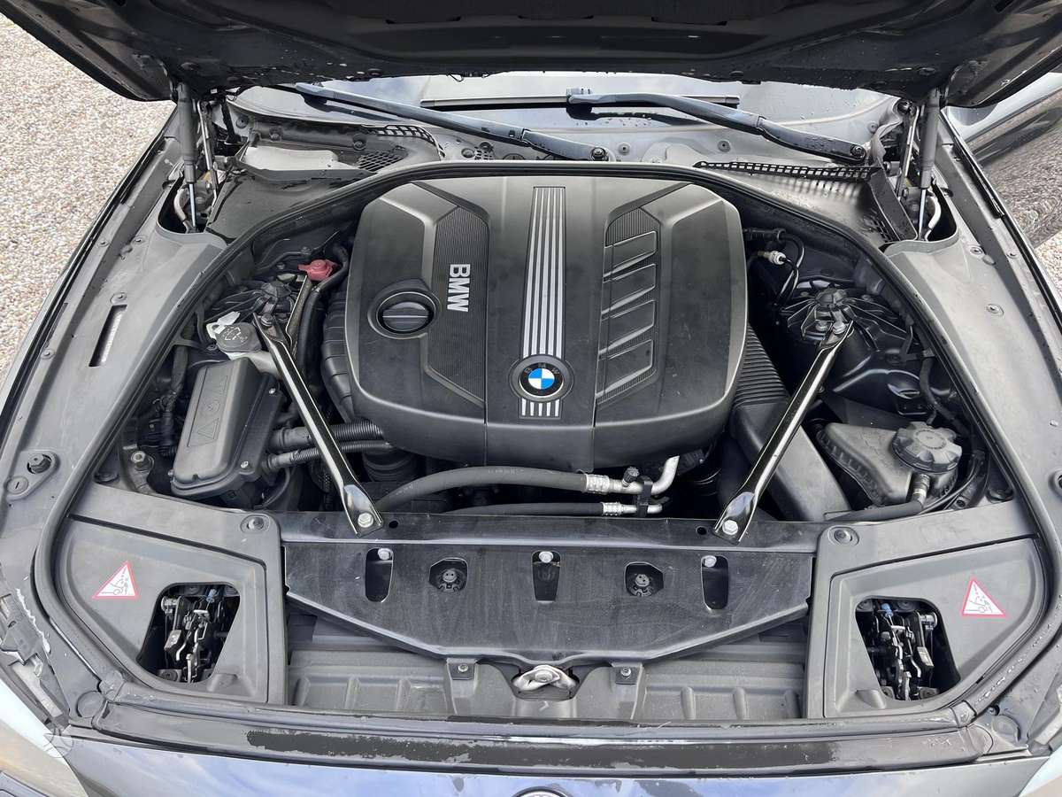 BMW 520, 2.0 l., Седан