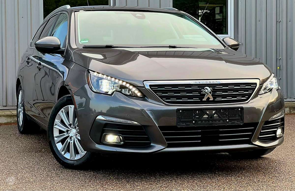Peugeot 308, 1.2 l., Универсал