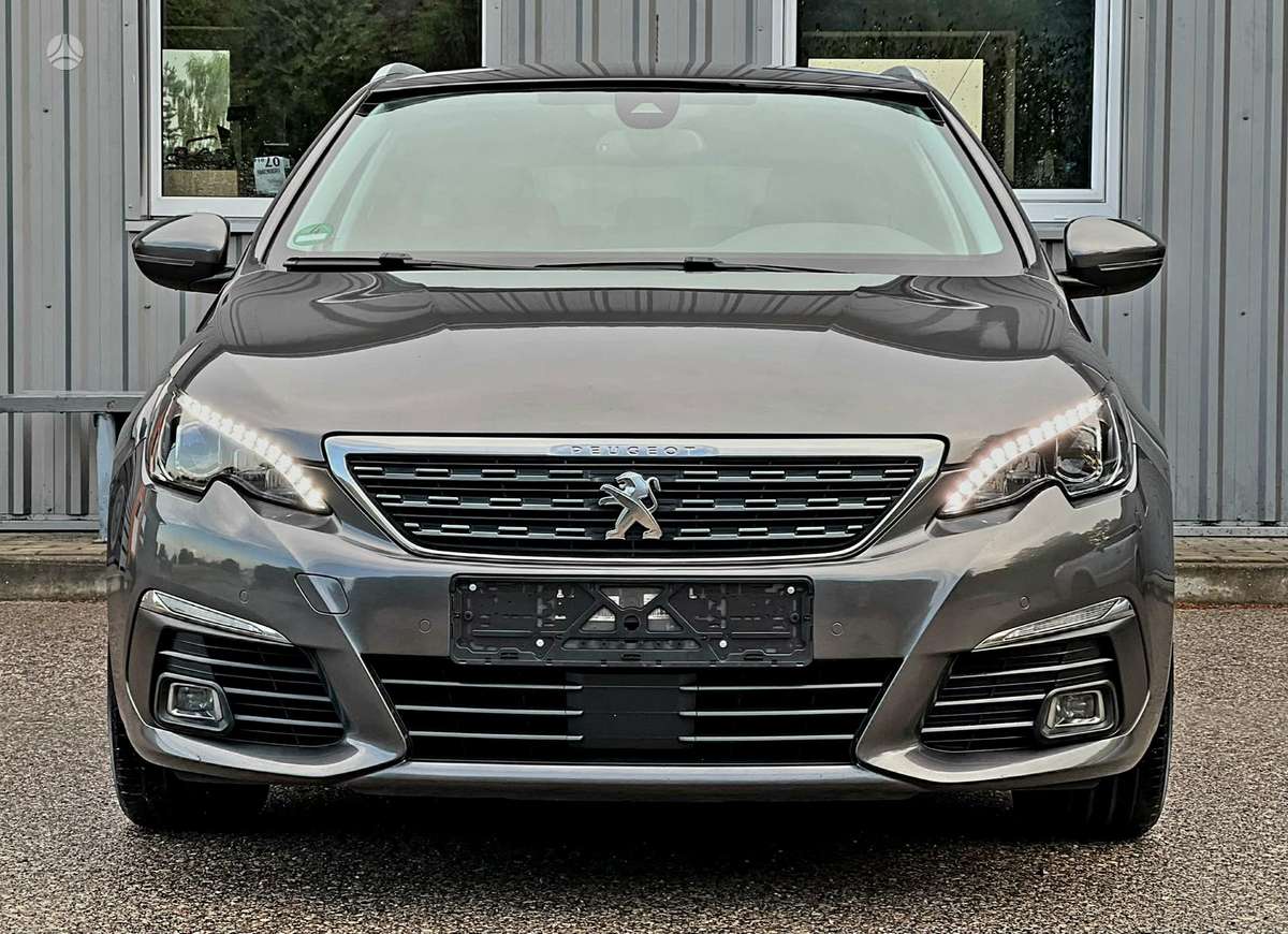 Peugeot 308, 1.2 l., Универсал