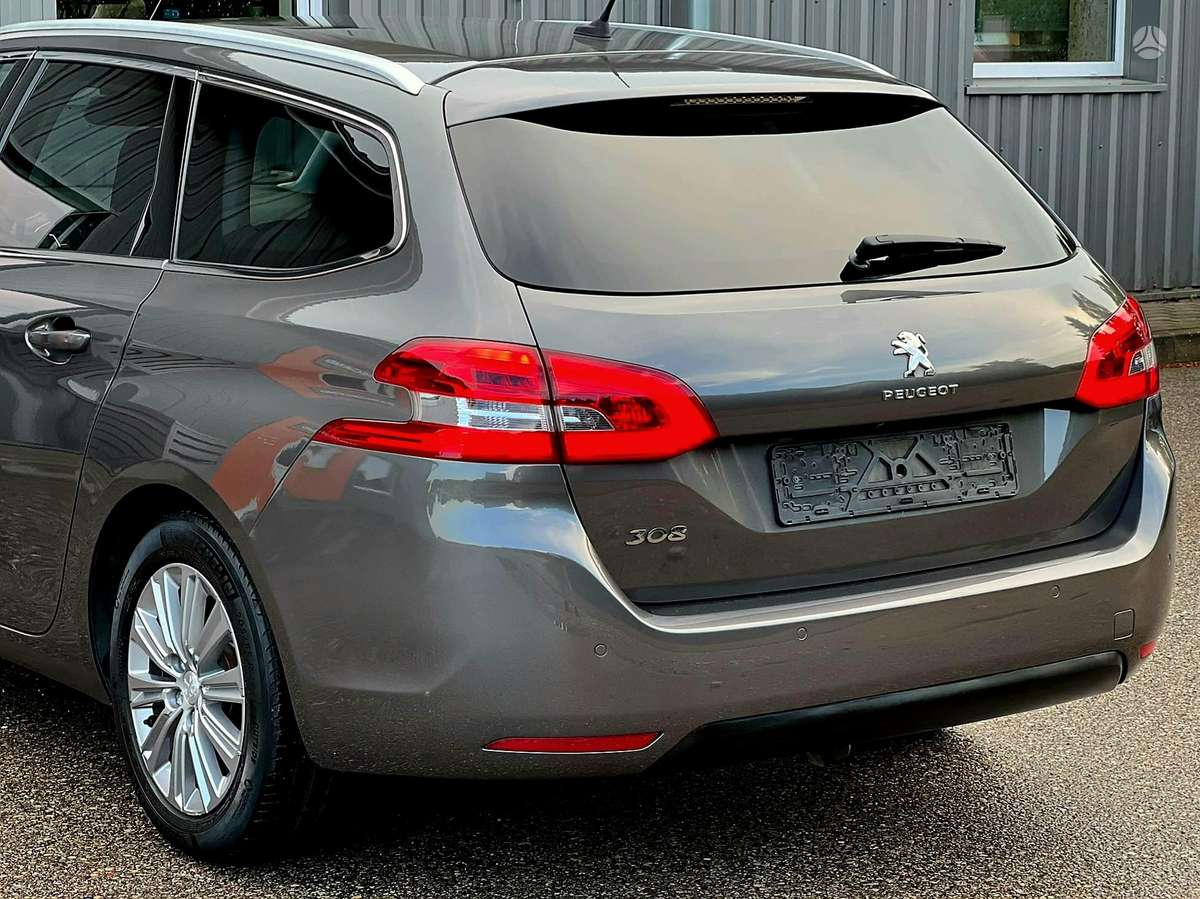 Peugeot 308, 1.2 l., Универсал