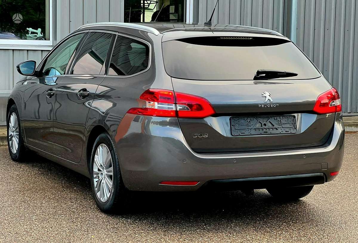 Peugeot 308, 1.2 l., Универсал