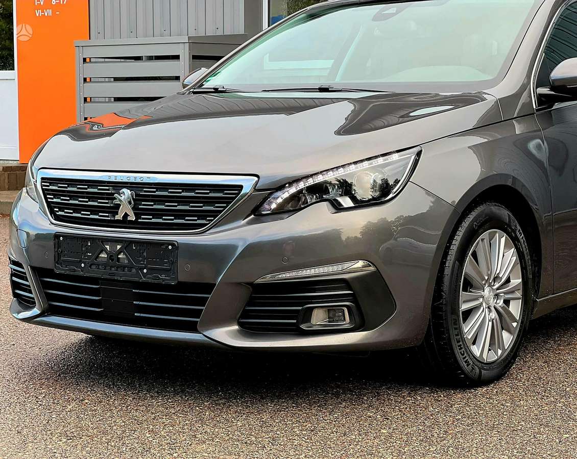 Peugeot 308, 1.2 l., Универсал