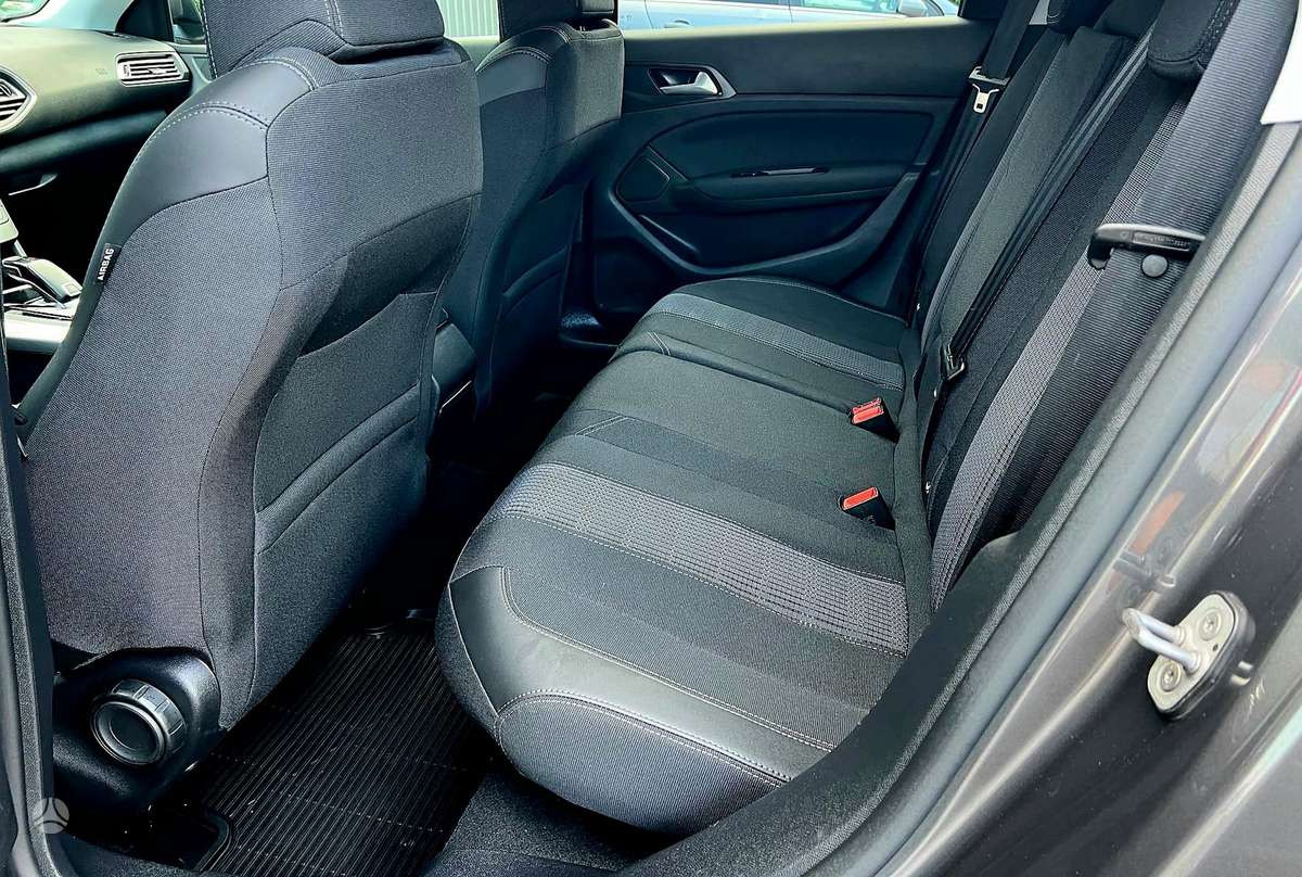 Peugeot 308, 1.2 l., Универсал