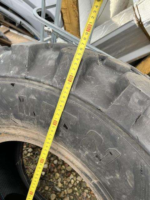 Continental MPT 81, всесезонные 365/80 R20