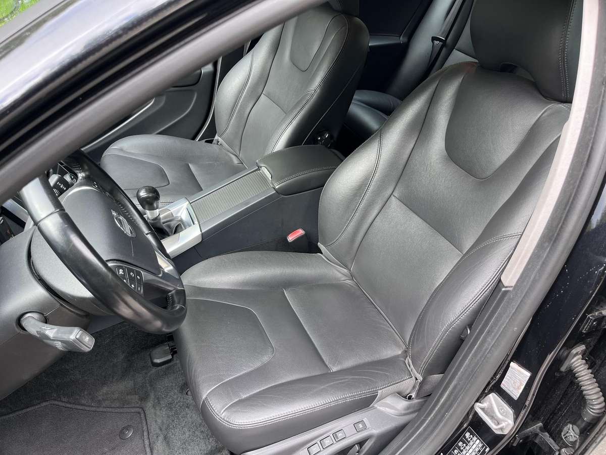 Volvo V60, 2.0 l., universalas