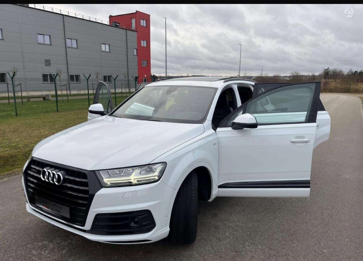 Audi Q7, Внедорожник / Кроссовер