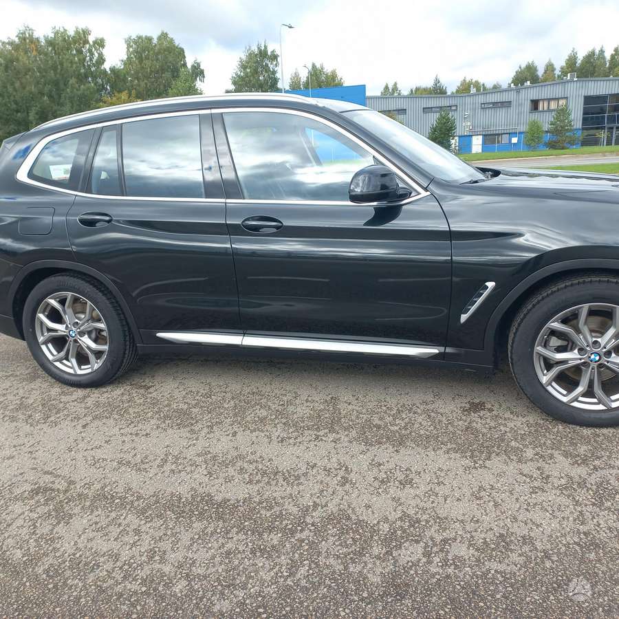 BMW X3, 2.0 l., off-road / crossover