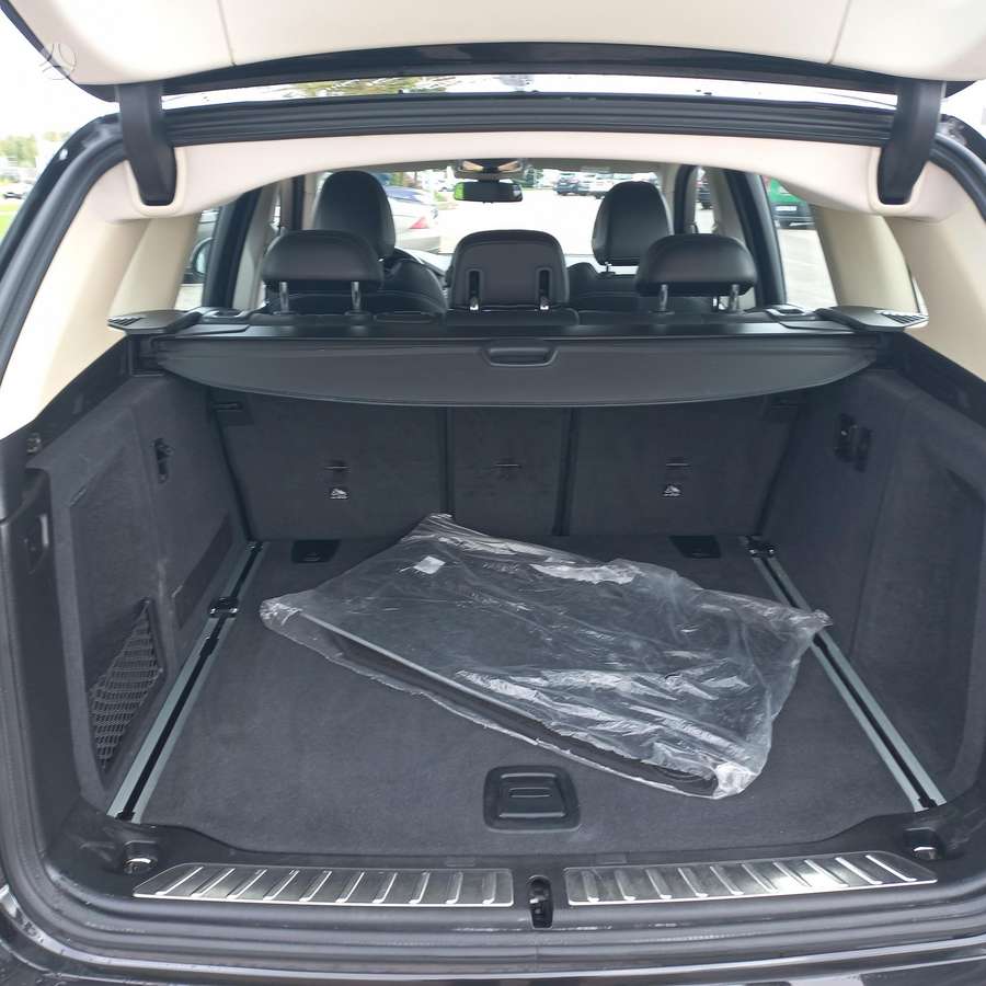 BMW X3, 2.0 l., off-road / crossover