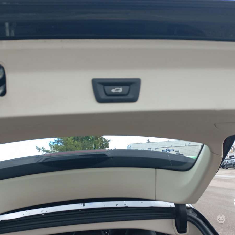 BMW X3, 2.0 l., off-road / crossover