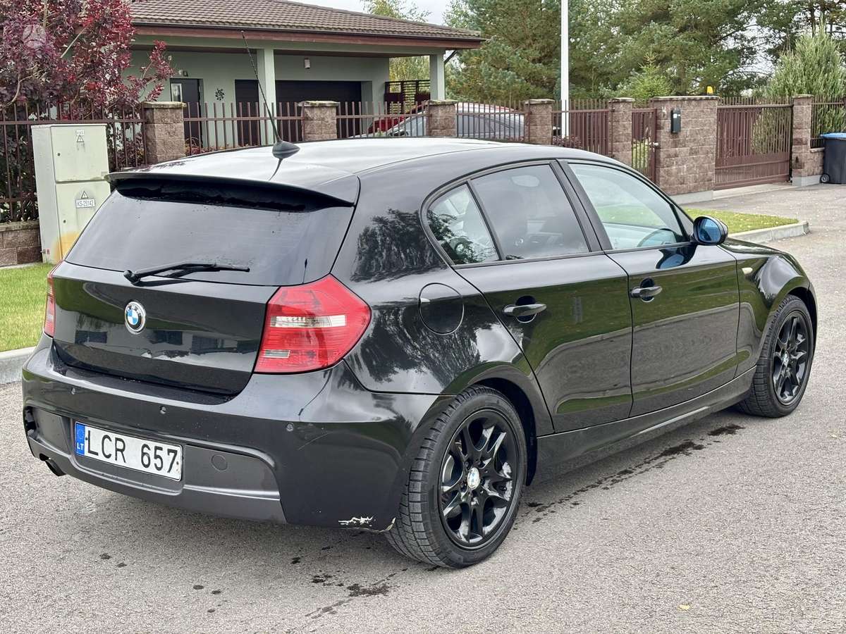 BMW 120, 2.0 l., Хэтчбек