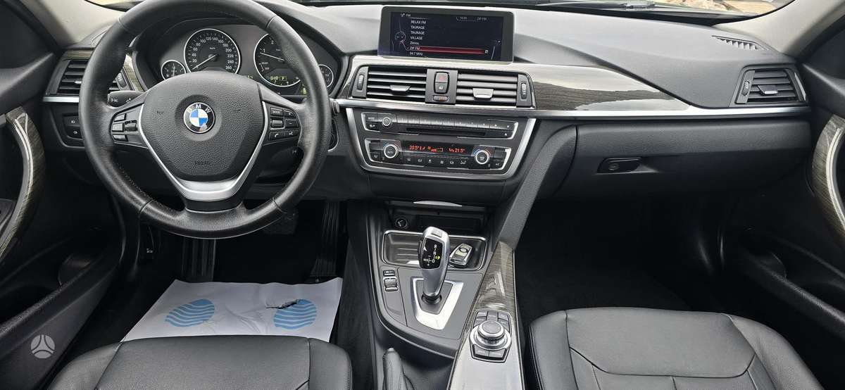 BMW 320, 2.0 l., wagon