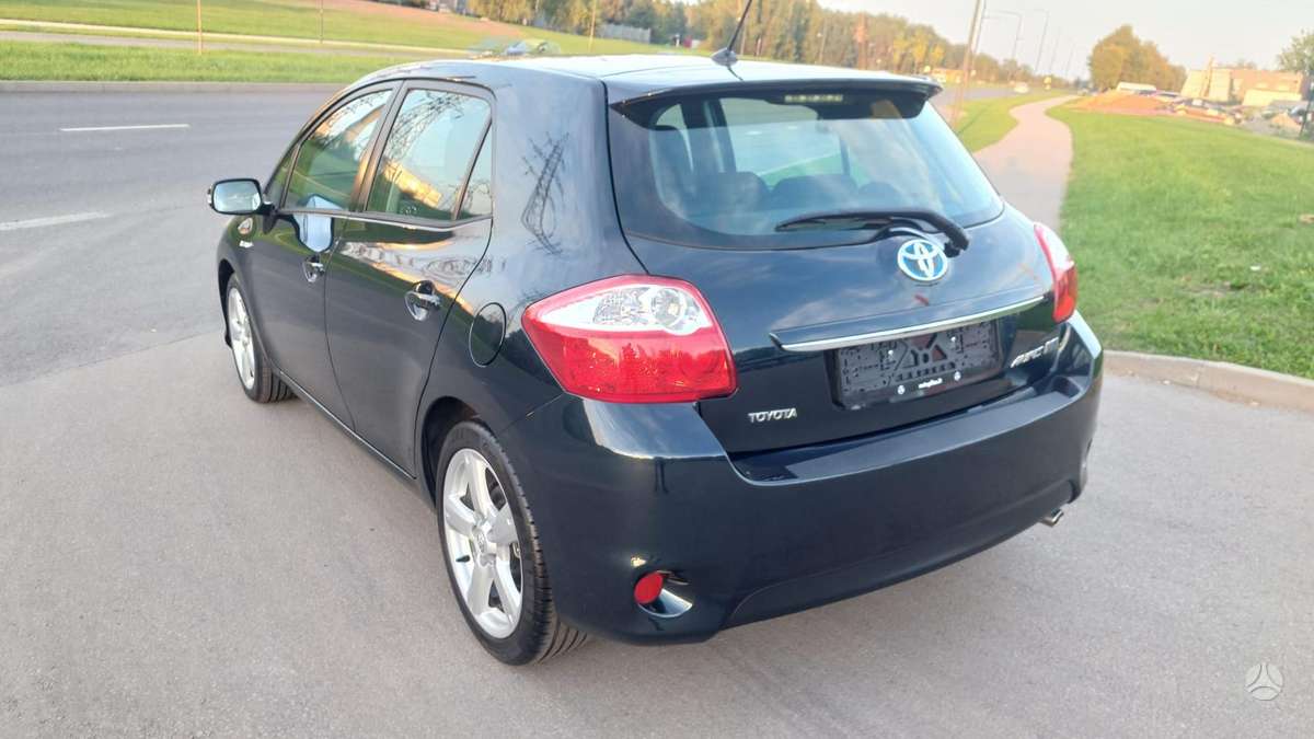 Toyota Auris, 1.8 l., hatchback