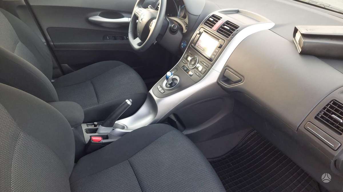 Toyota Auris, 1.8 l., hatchback