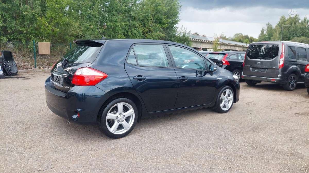 Toyota Auris, 1.8 l., hatchback
