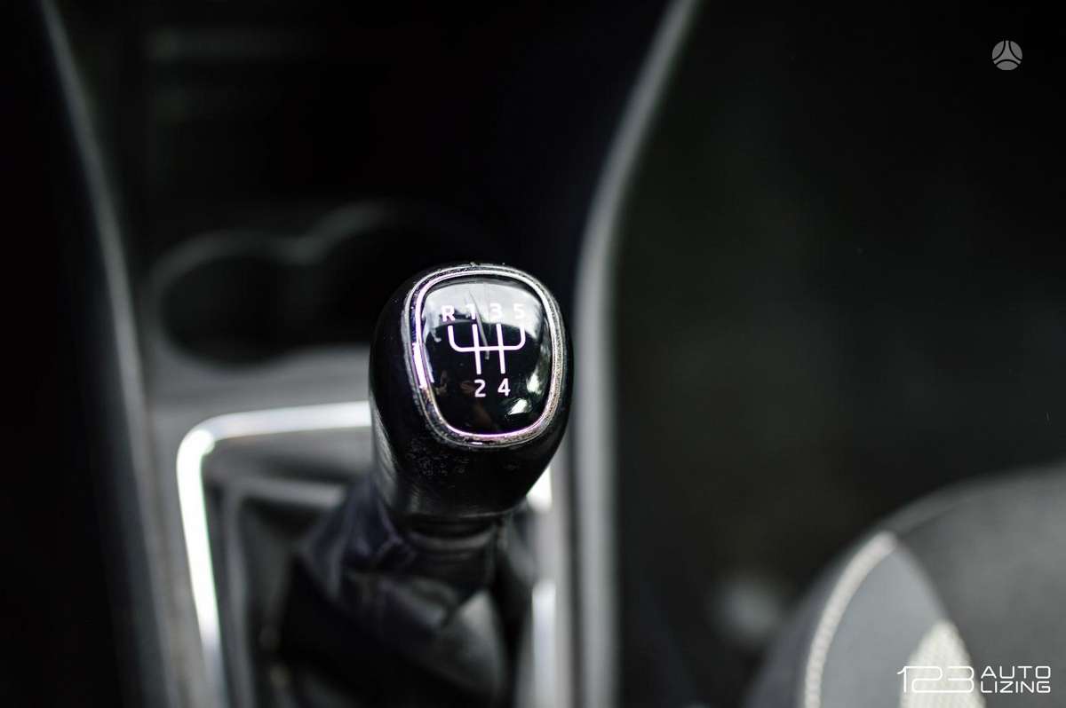 Skoda Rapid, 1.2 l., Хэтчбек