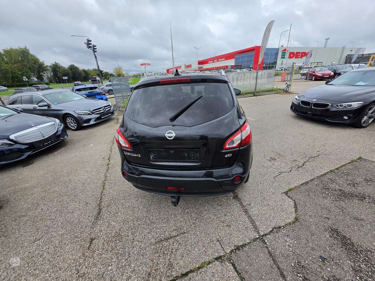 Nissan Qashqai+2 2011 — photo 9
