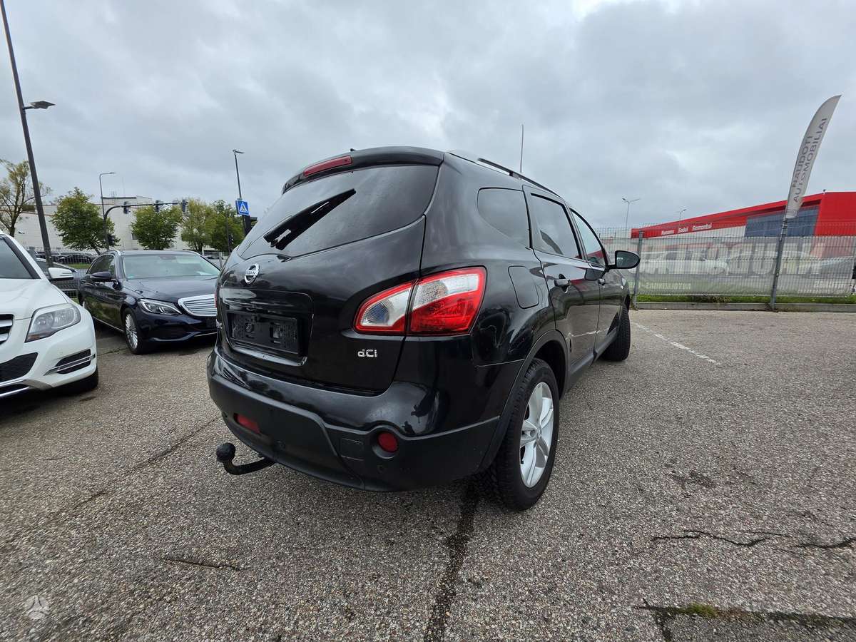 Nissan Qashqai+2 2011 — photo 11