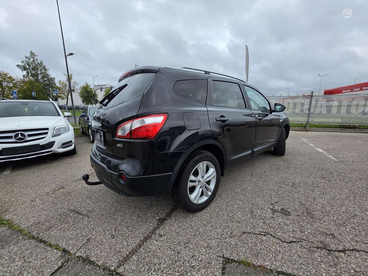 Nissan Qashqai+2 2011 — photo 12