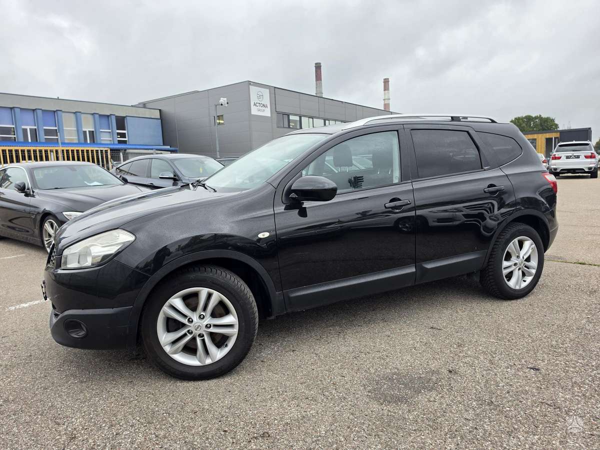 Nissan Qashqai+2 2011 — photo 21