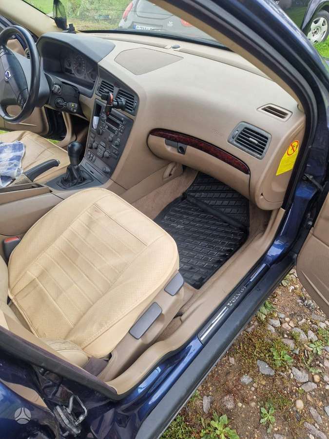 Volvo S60, 2.4 l., Седан