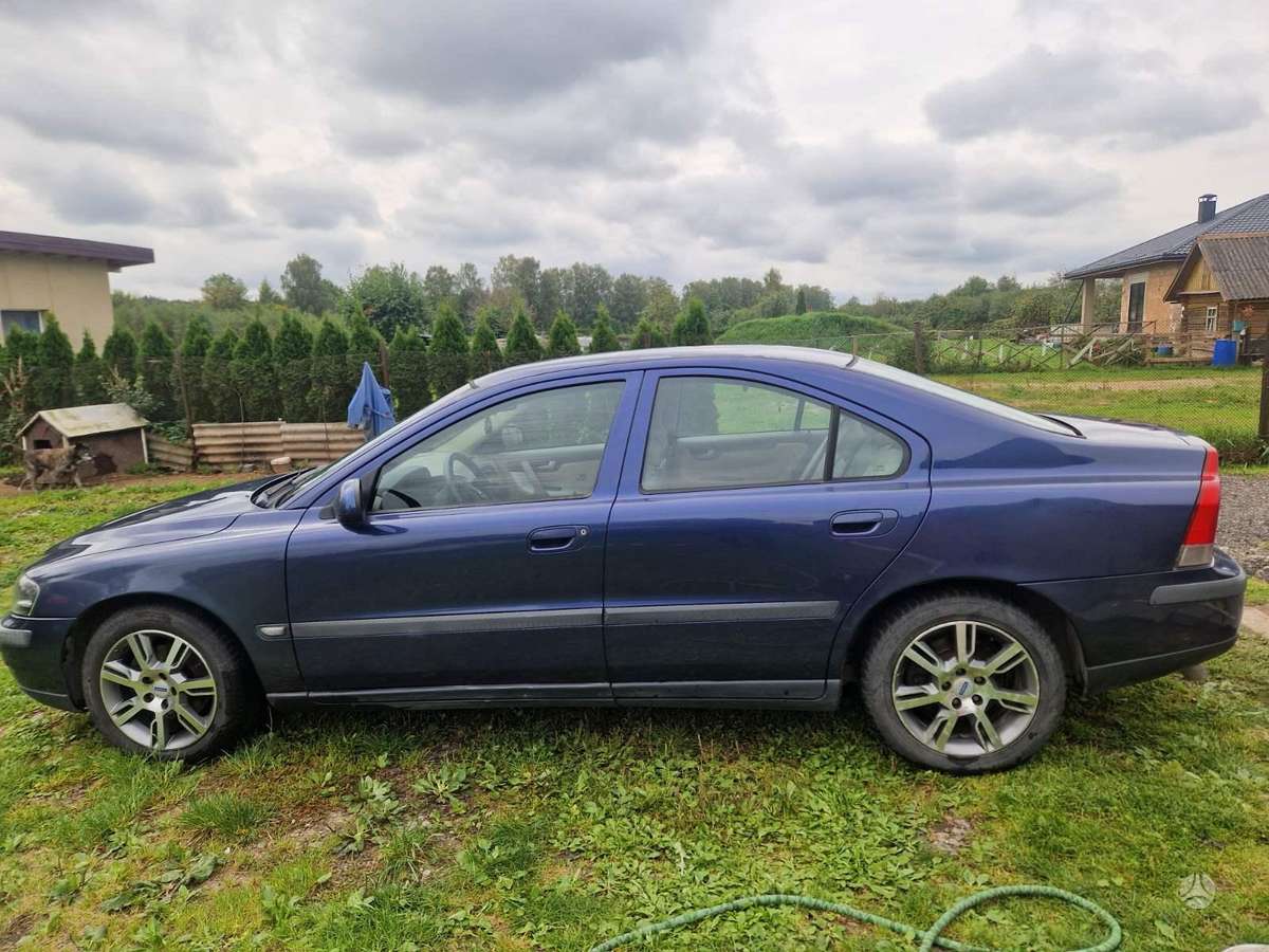 Volvo S60, 2.4 l., Седан