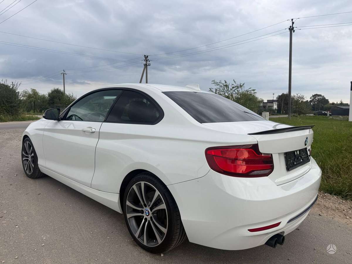 BMW 228, 2.0 l., Купе (coupe)