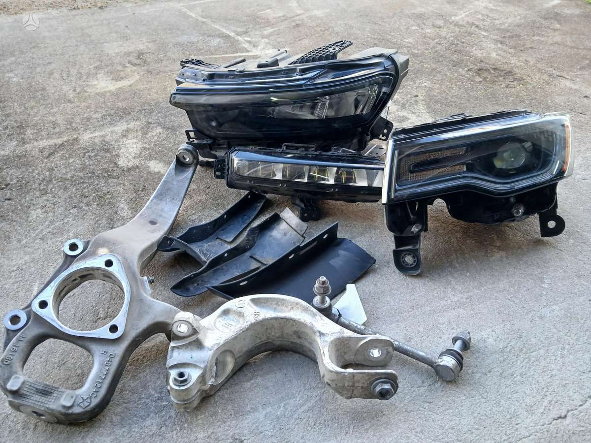 Jeep Grand Cherokee hubs