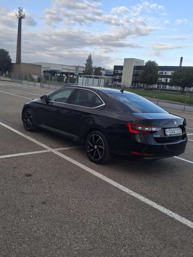 Skoda Superb, 2.0 l., Хэтчбек