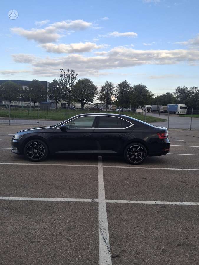 Skoda Superb, 2.0 l., hatchback