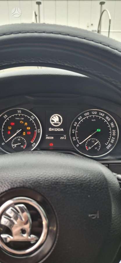 Skoda Superb, 2.0 l., Хэтчбек