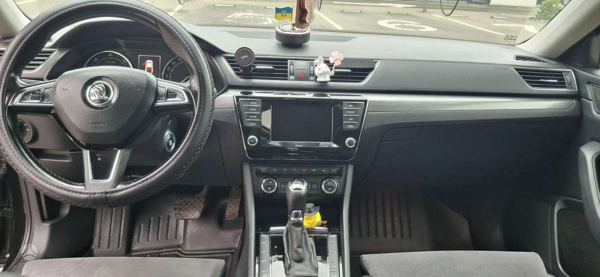 Skoda Superb, 2.0 l., hatchback