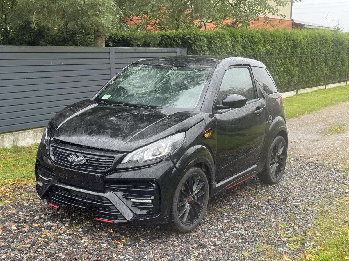 Ligier JS50, hatchback